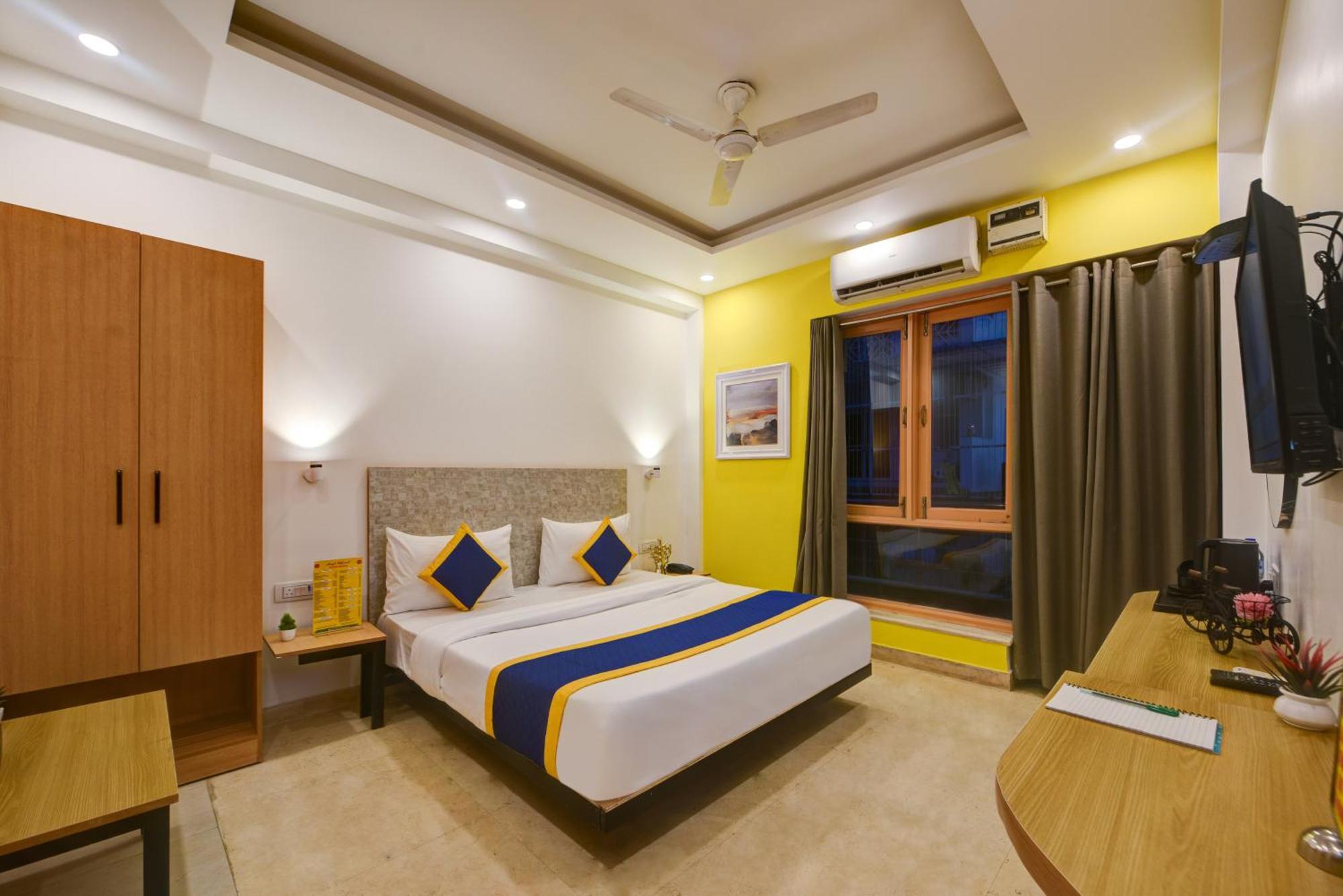 Aamantran Residency Hotel, Sohna Road, Sector 49, Gurugram Gurgaon Exterior foto