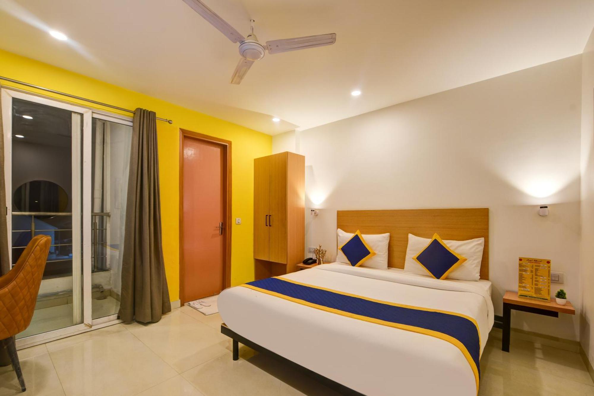 Aamantran Residency Hotel, Sohna Road, Sector 49, Gurugram Gurgaon Exterior foto