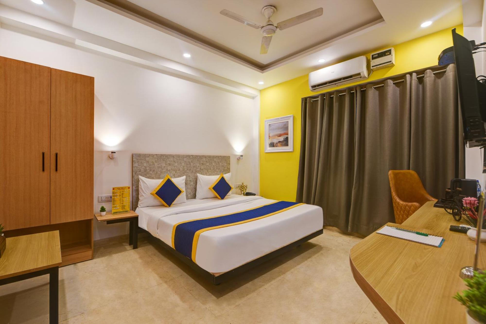 Aamantran Residency Hotel, Sohna Road, Sector 49, Gurugram Gurgaon Exterior foto